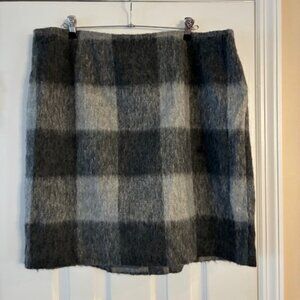 Talbots Women's Petite Gray Plaid Wool Blend Straight Knee length Skirt Sz 20WP
